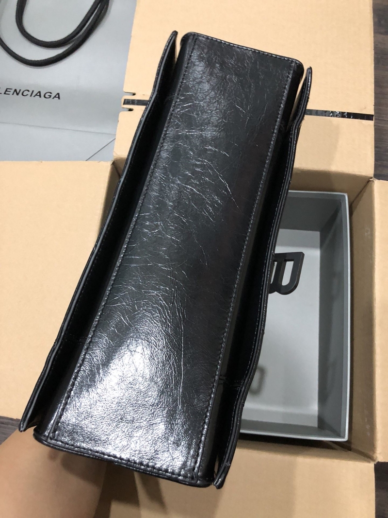 Ba1en*iaga hourglass bags